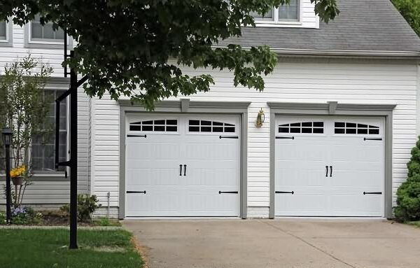 Experience Comfort and Style with Bestardoor’s Insulated Carriage House Garage Doors
