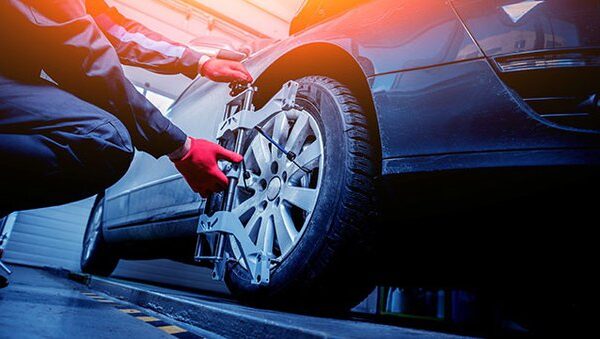 7 Warning Signs of Bad Wheel Alignment