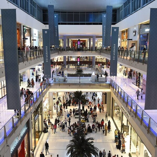 Shopping in Dubai Palm: A Retail Paradise