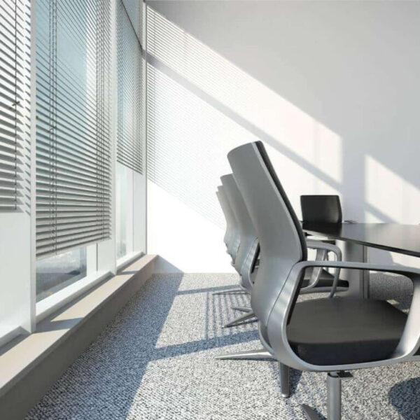 How to Select the Perfect Blinds for Commercial Spaces 