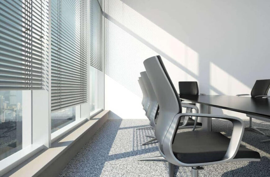 How to Select the Perfect Blinds for Commercial Spaces 