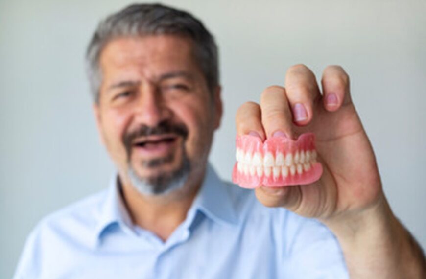 Vegas Smile, Not Vegas Woes: A Teen’s Guide to Dentures in Las Vegas