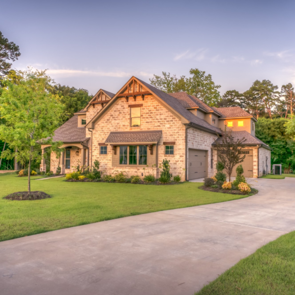 Green Living: How Solar Can Transform Your Modern Ranch House