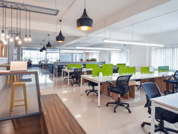 10 Office Design Ideas To Maximize Natural Light and Ventilation