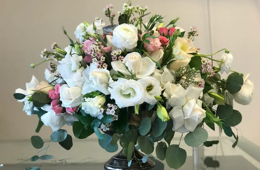 10 Beautiful Flowers to Celebrate Your Anniversary