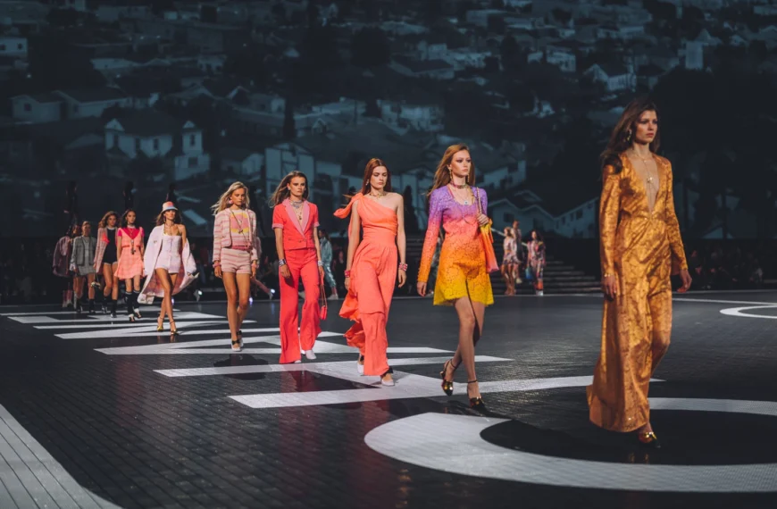 Crochet Fashion Trends for 2024: Exploring the Latest Trends in Crochet Fashion and How to Make Them