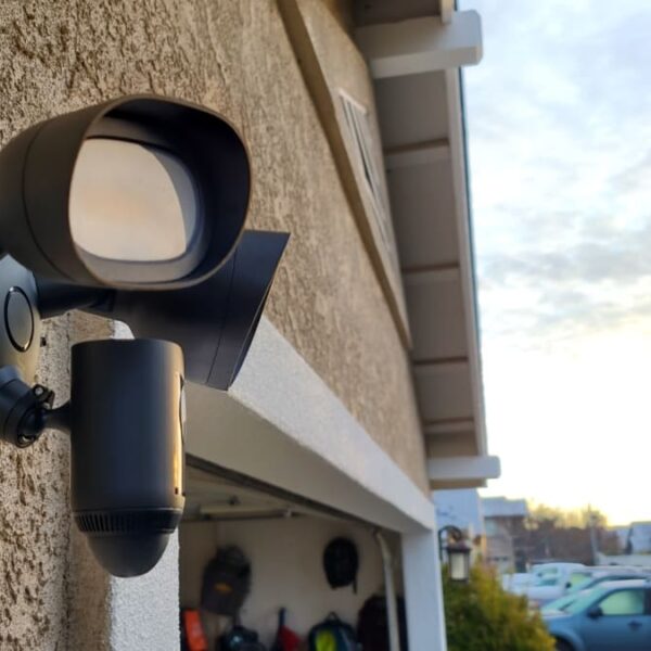 Floodlight Cameras