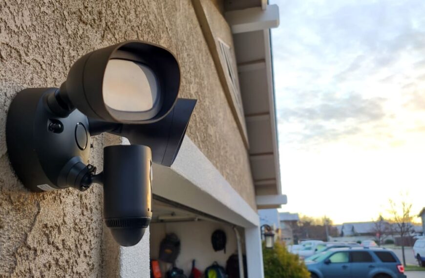 Floodlight Cameras