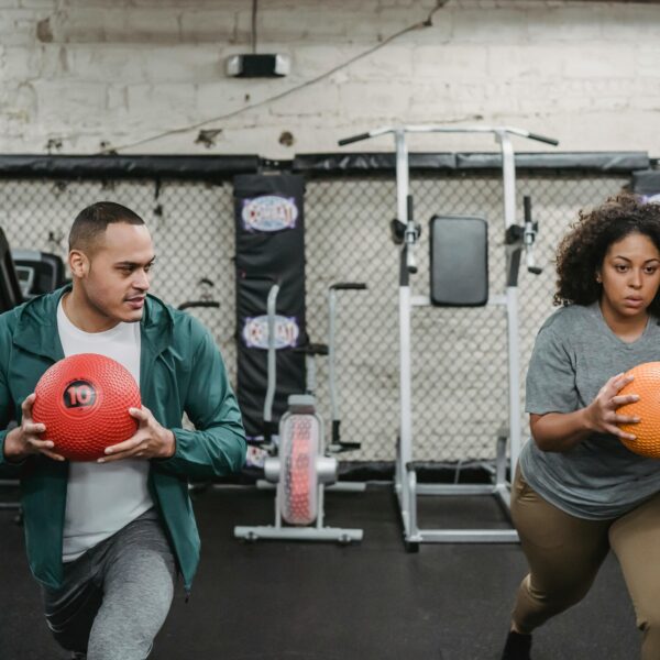 How a Physical Trainer in NYC Can Help You Achieve Your Goals