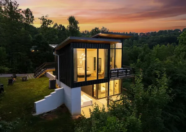 Luxury Cabins in Gatlinburg: Indulge in Comfort and Style