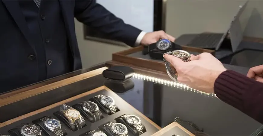 Buy Watch Case Online: Protect and Display Your Timepieces in Style