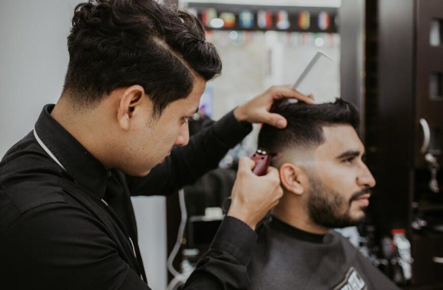 Barber and Shave: The Benefits of Professional Grooming for Men