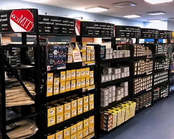 How to Choose Quality Materials at Your Local Hardware Store?