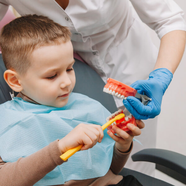 The Ultimate Guide to Choosing the Right Orthodontist for Kids