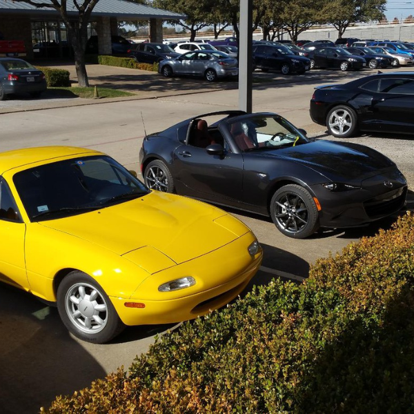 Comparing The Mazda Miata 1.8 Engine Dimensions With Other Sports Cars