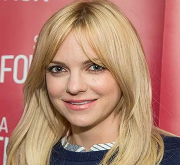 anna faris net worth