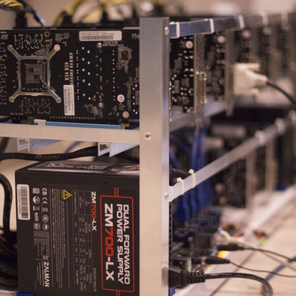 How to Choose the Right Hardware for Your Crypto Mining Farm